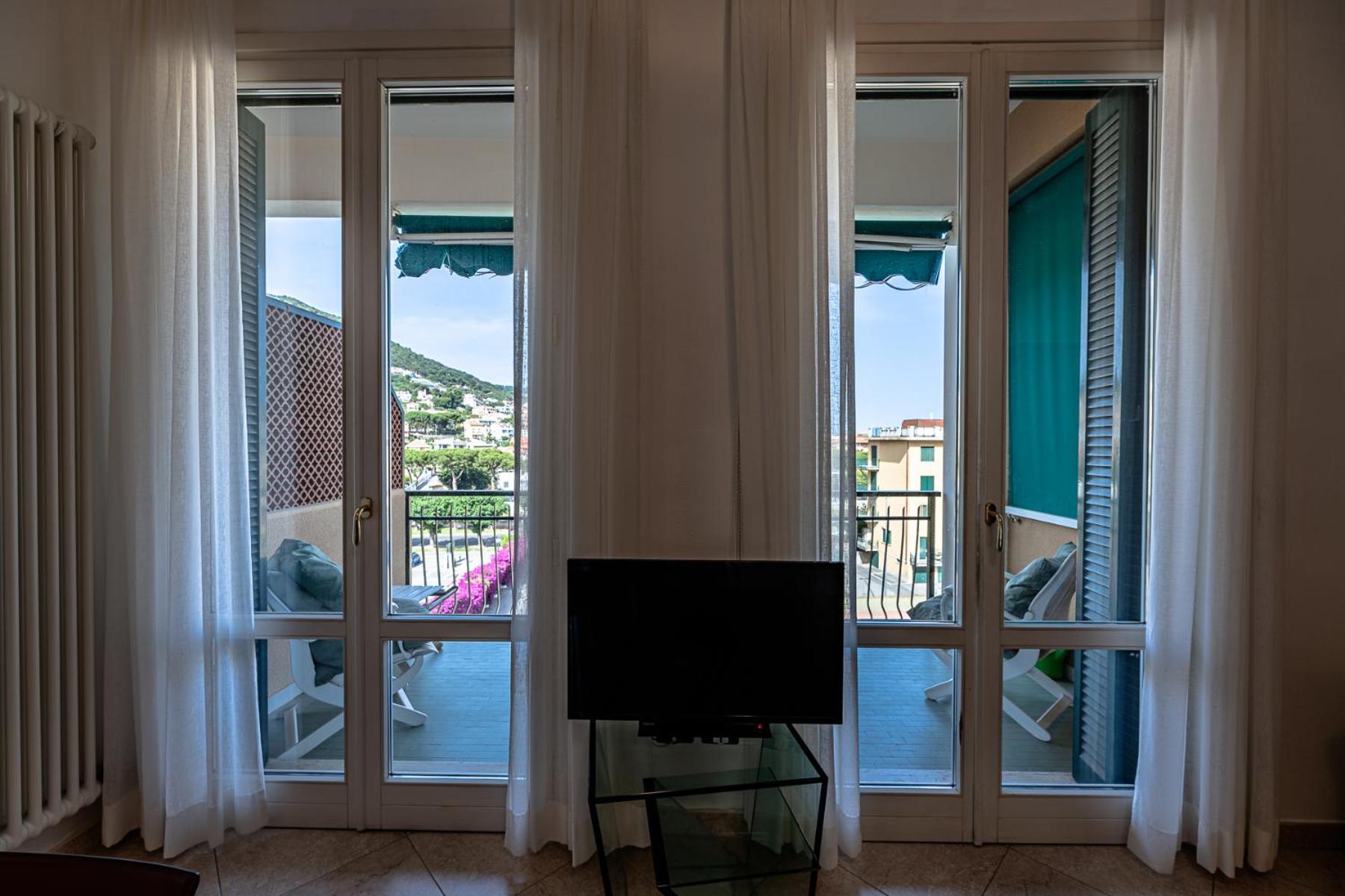La Dimora Della Lullu, Luxury Apartamento Pietra Ligure Exterior foto