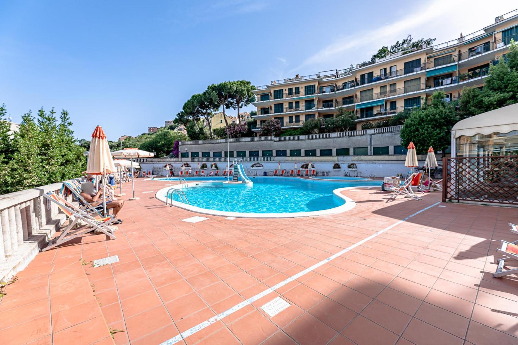 La Dimora Della Lullu, Luxury Apartamento Pietra Ligure Exterior foto